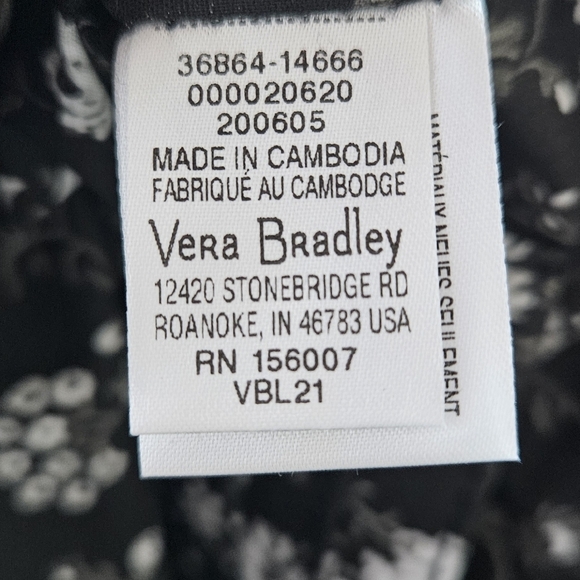 Vera Bradley RFID Convertible Wristlet, Pattern is Black Bandana Medallio - Picture 6 of 6